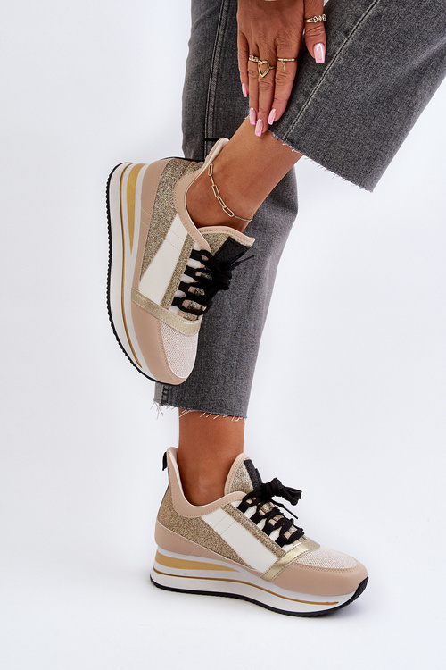 Жіночі кросівки на танкетці з платформою та парчовим золотим рафані