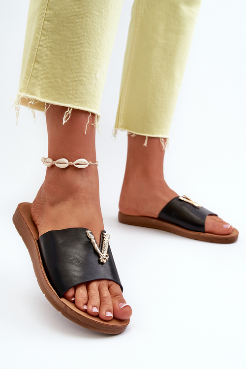 Жіночі босоніжки на плоскій підошві з оздобленням з еко шкіри Black Makia