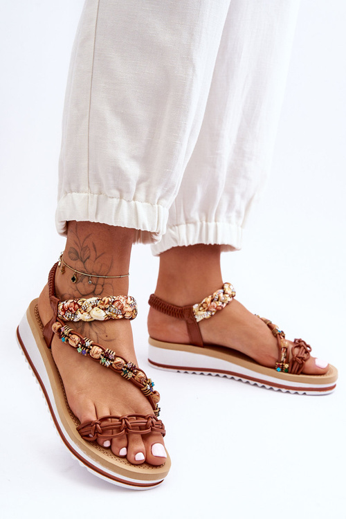 Зручні жіночі босоніжки на танкетці коричневого кольору Jodie