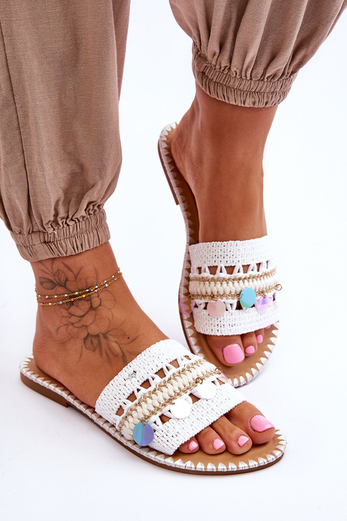 Жіночі плетені тапочки з прикрасами білого кольору Millano