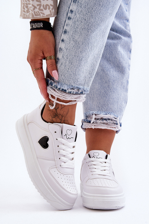 Класичне спортивне взуття з біло-чорним сердечком Amore