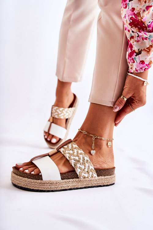 Жіночі тапочки з еко шкіри білі Simona