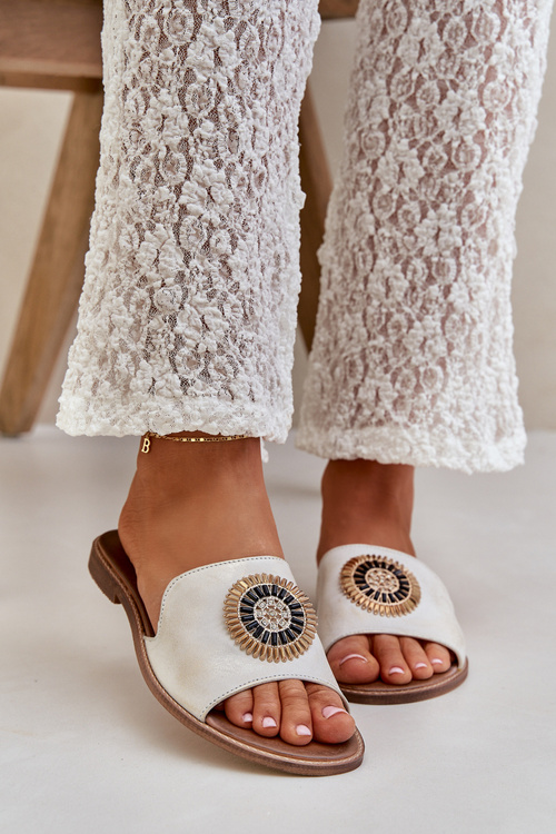 Шкіряні Сандалі З Декором На Плоскому Каблуці Золото Патинований Lewski 3047/O