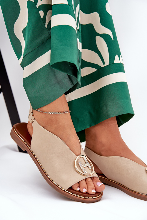 Плоскі елегантні сандалі з прикрасою бежеві Iseliria