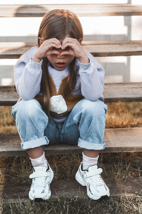 Дитячі спортивні кросівки на липучці біло-чорні Ephona