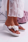 Жіночі шльопанці з квіточками Шльопанці білі шарме