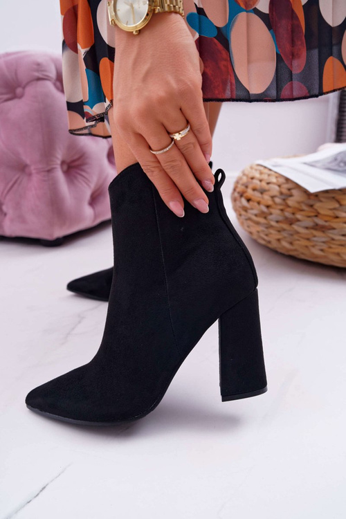 Чоботи жіночі на шпильці замшеві чорні літні