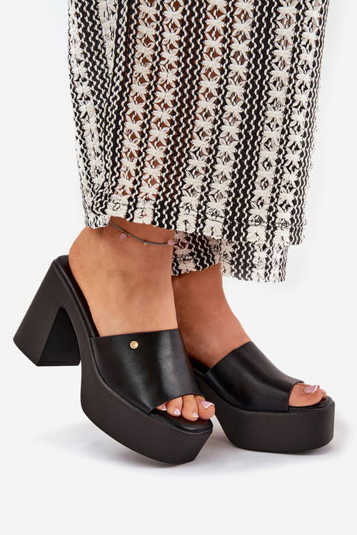 Жіночі Сандалі З Еко Шкіри На Каблуці І Платформі Чорні Tamirella