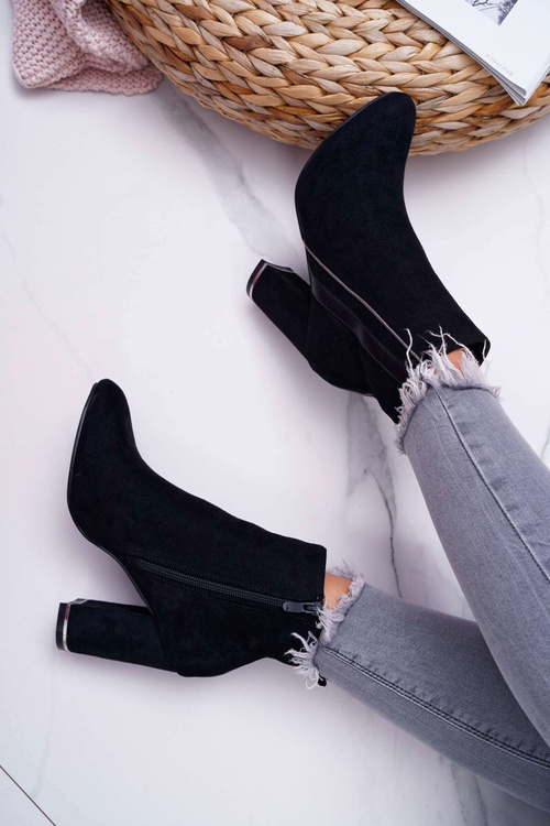 Чоботи жіночі на підборах чорні Domeno