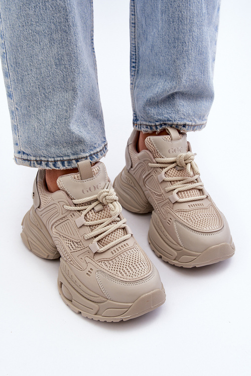 Спортивне взуття на масивній платформі GOE LL2N4029 біле