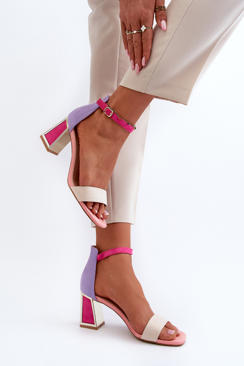 Рожеві замшеві босоніжки на блочному каблуці Pholia