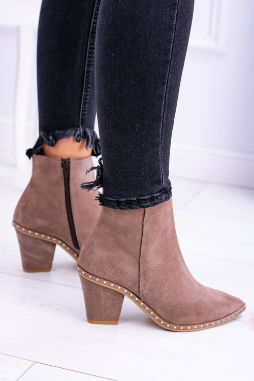 Шкіряні замшеві бежеві жіночі гостроносі чоботи на блискавці Sonoma