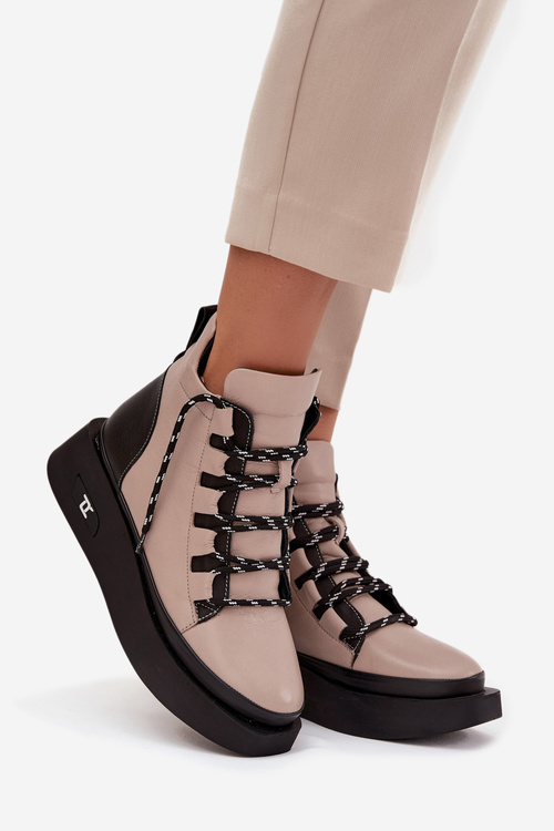 Шкіряні жіночі ботильйони на платформі з підкладкою Artiker 55C0884 Бежеві