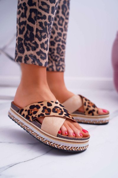 Жіночі шльопанці на платформі Camel Leopard Greta