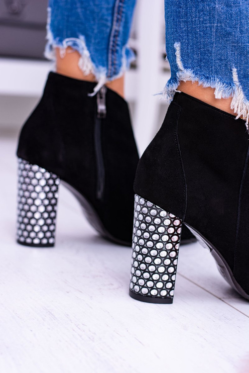 Чорні елегантні замшеві черевики на шпильці Laura Messi 1849