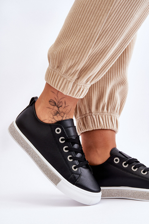 Жіночі низькі кросівки з форсунками Чорно-білі Demira