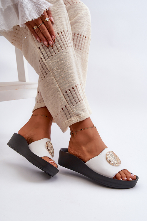 Zazoo 2920 Жіночі шкіряні босоніжки на танкетці із золотими деталями Білі Zazoo 2920