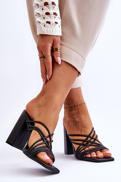 Тапочки на високих підборах з ремінцями Black Beckie