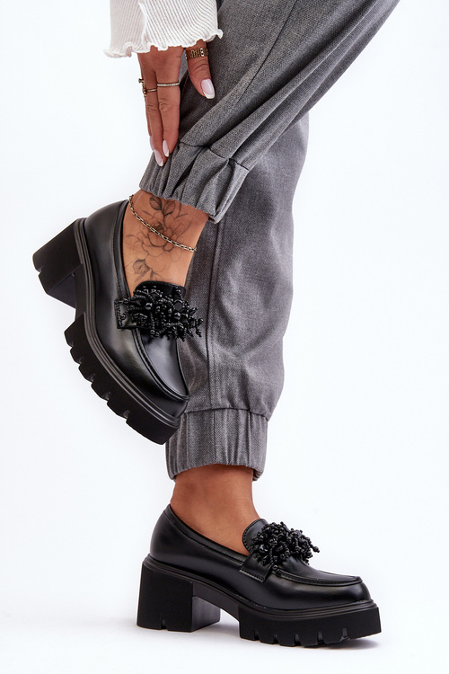 Жіночі шкіряні напівчоботи з декором Renesma чорного кольору