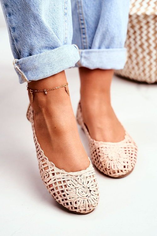 Жіночі балетки Lu Boo бежеві з ажурною косою