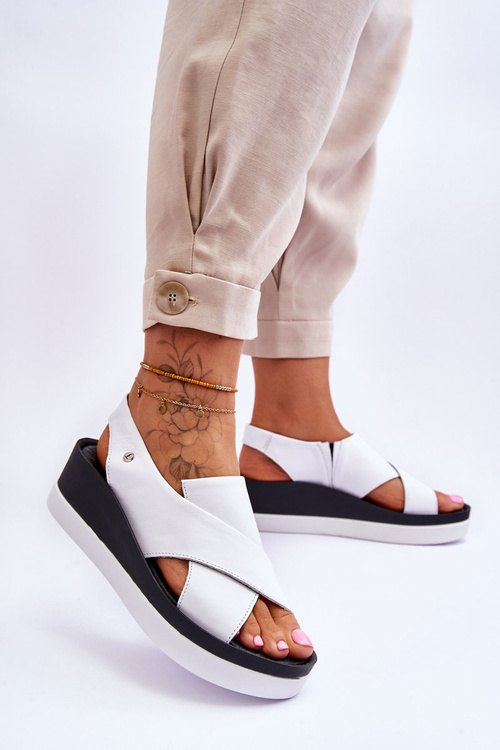 Шкіряні босоніжки на танкетці білі Morgan