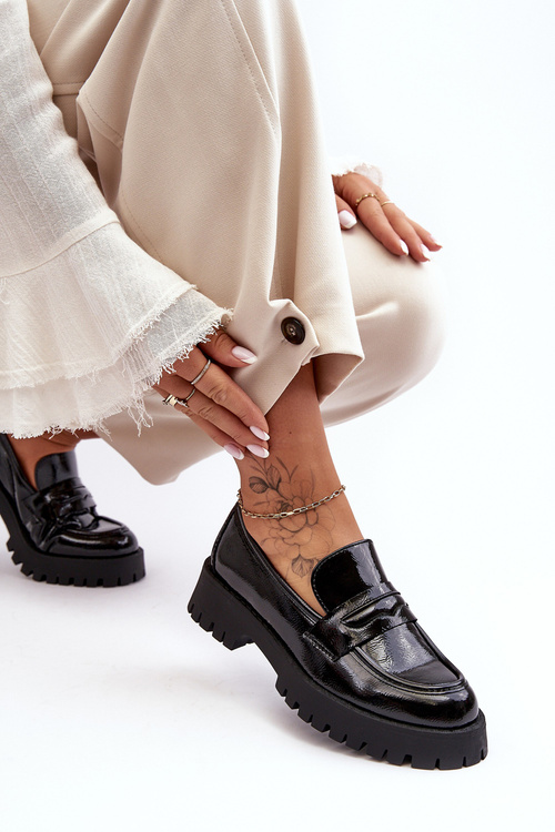 Лаковані лофери на плоскій підошві Black Jannah