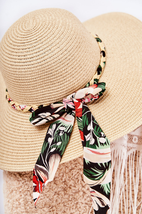 Жіноча Шапка З Чорною Смужкою Бежева Марсела