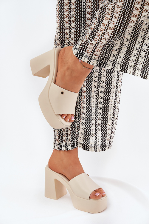 Жіночі Сандалі З Еко Шкіри На Каблуку І Платформі Світло Бежеві Tamirella