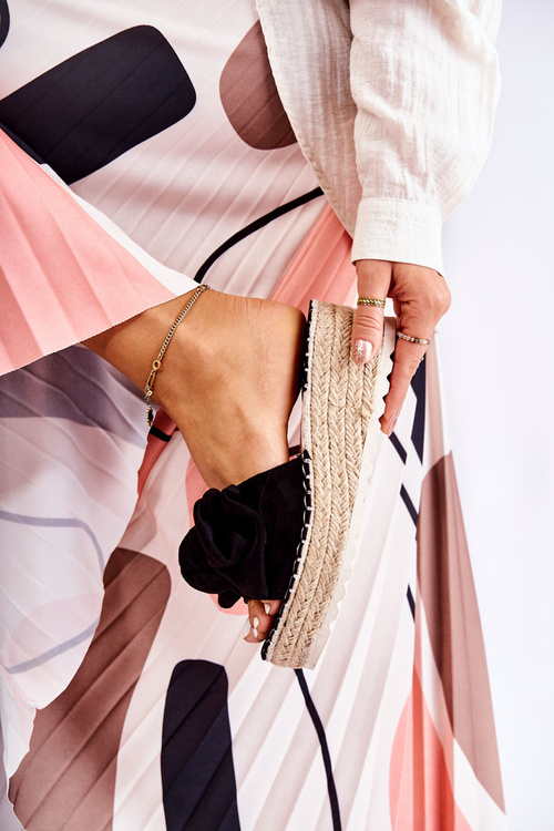 Жіночі тапочки на танкетці з бантом Чорні Тайла