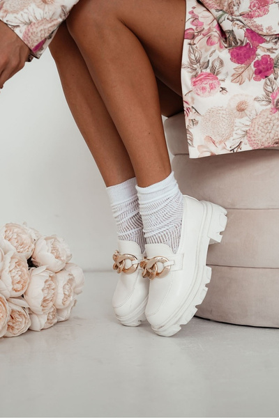 Жіночі бавовняні шкарпетки з мереживом білі