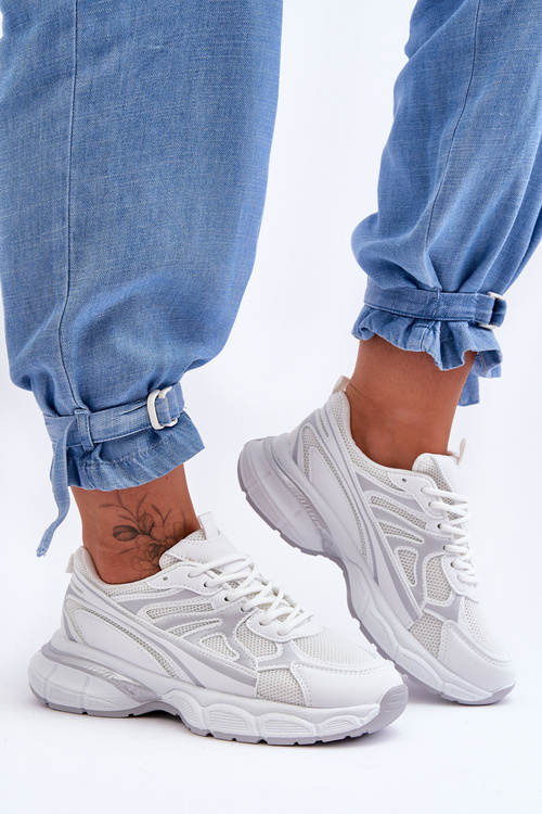 Жіноче спортивне взуття на шнурівці білого кольору Emare