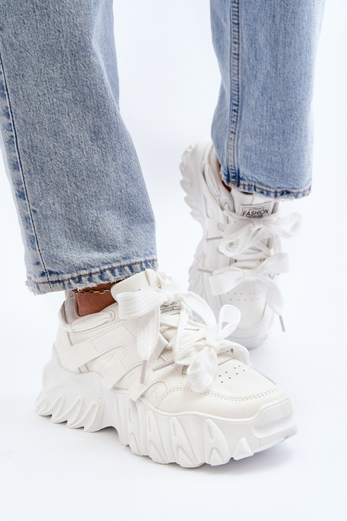 Жіночі кросівки на масивній підошві білі Ellerai