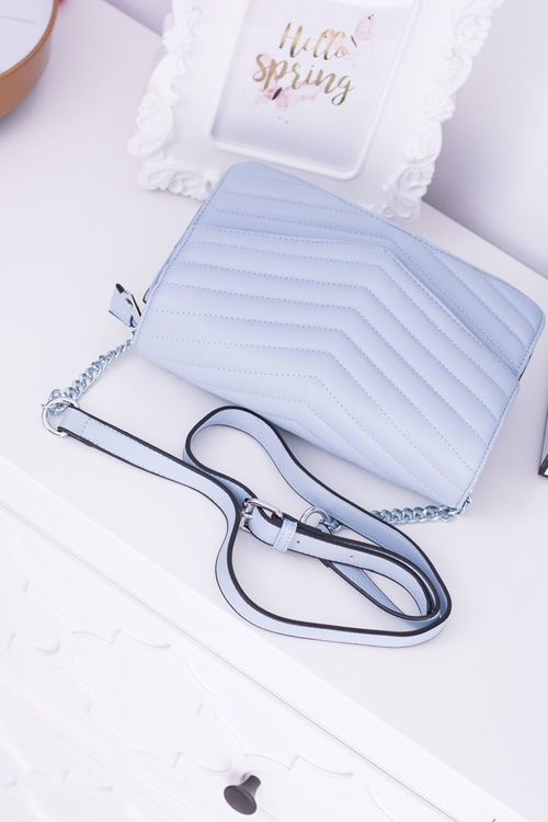 Класична стьобана синя сумочка