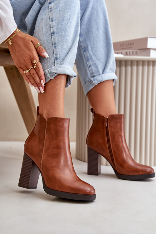 Жіночі чоботи на підкладці на масивному каблуці зі штучної шкіри коричневого кольору Teresine