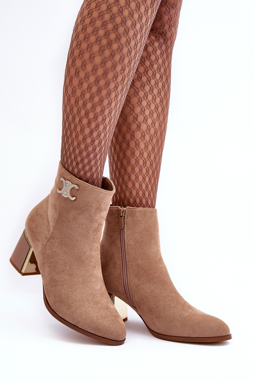 Шкіряні Чоботи На Каблуку З Орнаментом Бежеві Dwinja