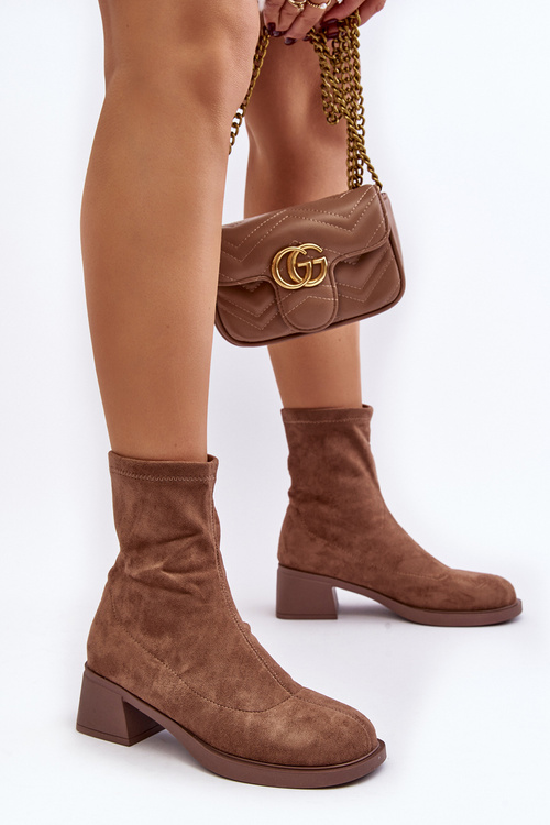 Жіночі ботильйони на низькому каблуці коричневі Aphroteia