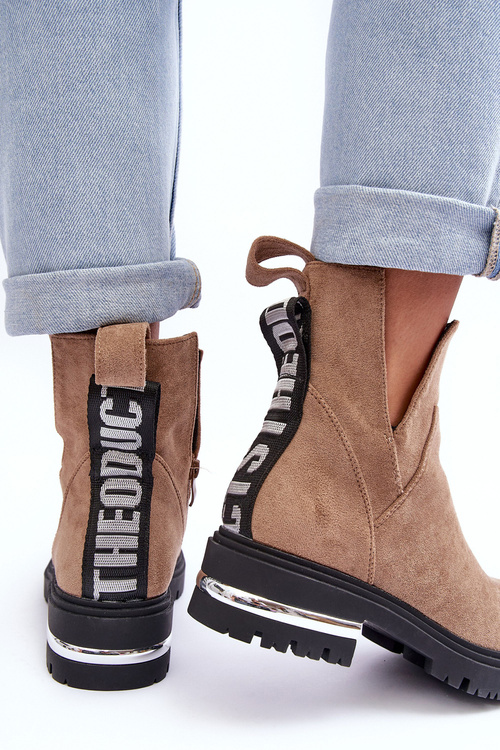 Вирізані туфлі на підошві та замшеві чоботи на низькому каблуці, бежевого кольору Lamedella