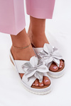 Шкіряні Жіночі Сандалі На Платформі З Декоративною Квіткою Artiker Біло-Сріблясті 54C0538