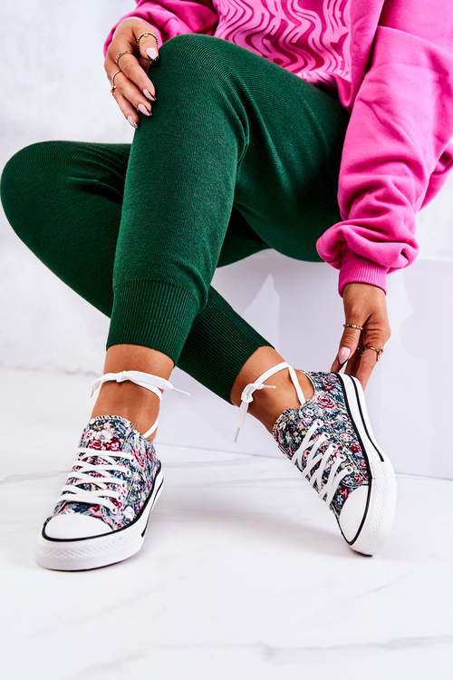 Низькі кросівки із зеленими квітами Desiree