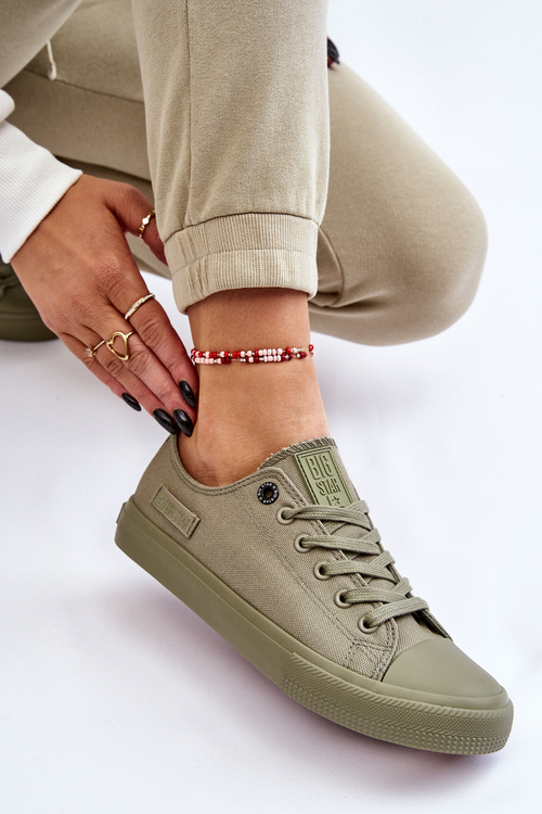 Жіночі класичні низькі кросівки Big Star LL274028 Green