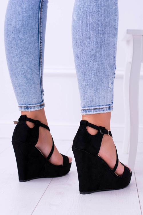 Жіночі чорні замшеві босоніжки Eline