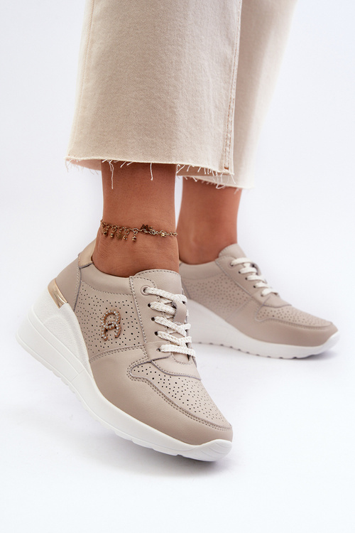 Жіночі шкіряні кросівки на танкетці бежеві S.Barski LR810