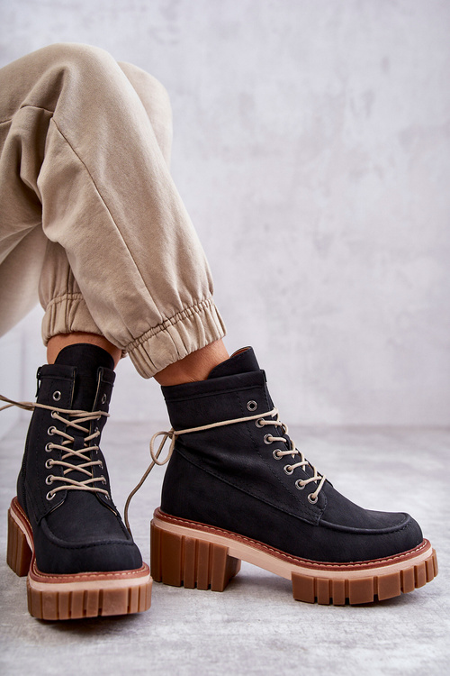 Жіночі модні теплі черевики чорні Gerda