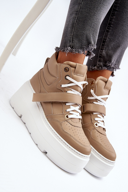 Бежеві жіночі шкіряні кросівки Zazoo 3450