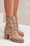 Декоровані ботильйони з точеним халявою на каблуці бежеві Esadora