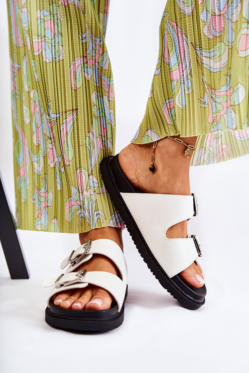 Класичні жіночі тапочки White Weston