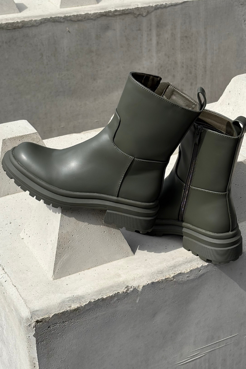 Жіночі ботфорти на платформі і плоскому каблуці Зелений Levira