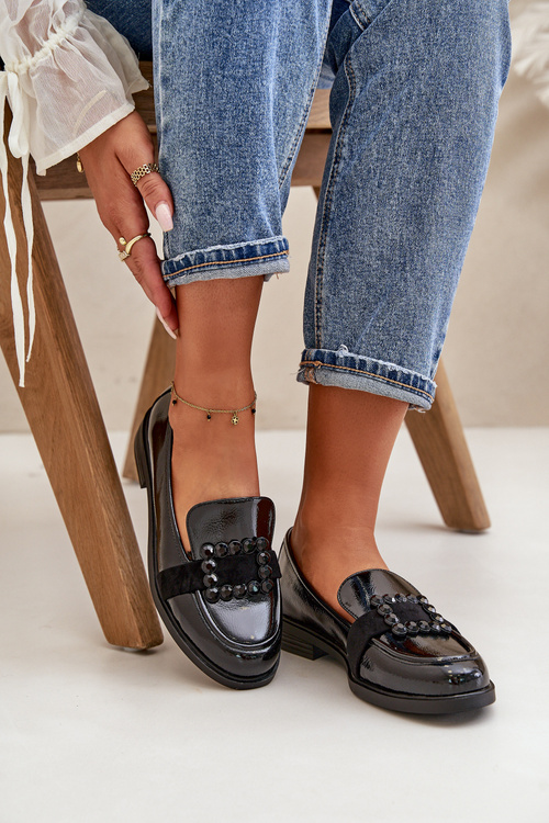 Лаковані жіночі мокасини з декором чорні Vinceza 58389