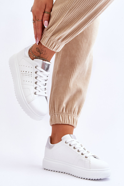 Жіноче спортивне взуття сріблясто-біле Be First!