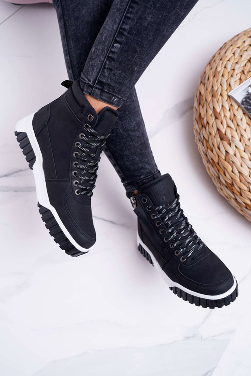 Жіноче спортивне взуття Big Star High Black EE274221